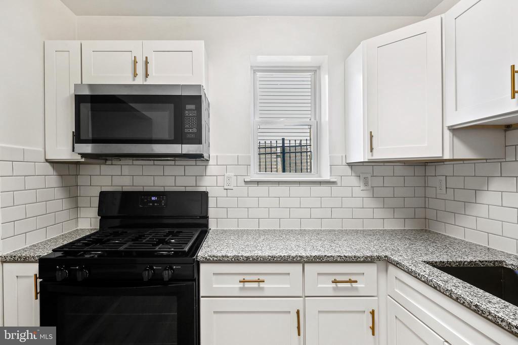 Foto principal - 5636 Purdue Ave