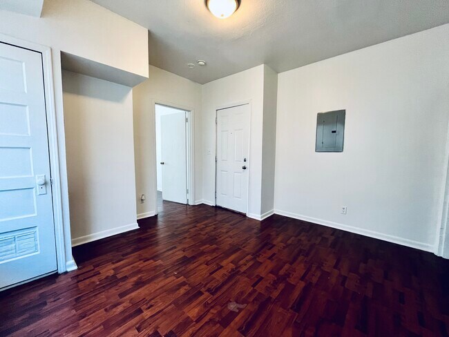 Foto del edificio - 307 Woodbine St