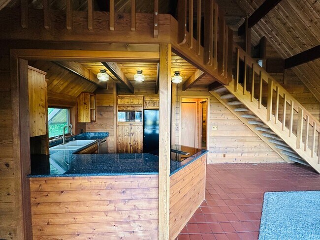 Building Photo - 2 Bedroom+1 Bath on 5 Acres - Ferndale