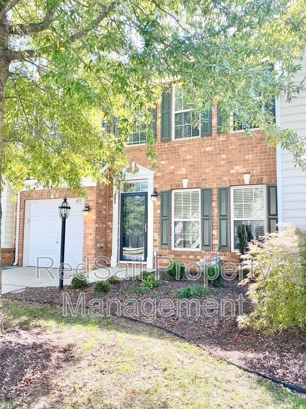 Building Photo - 303 Daniels Dr