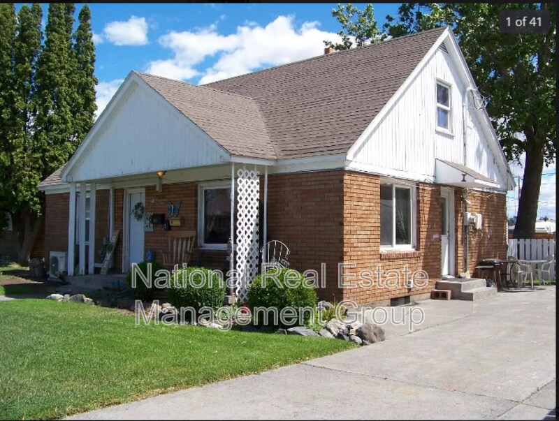 1137 W Gem Ave, Moses Lake, WA 98837 Condo for Rent in Moses Lake, WA