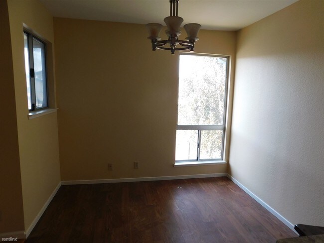 Foto del edificio - 2 br, 2 bath Condo - 2579 San Leandro Blvd