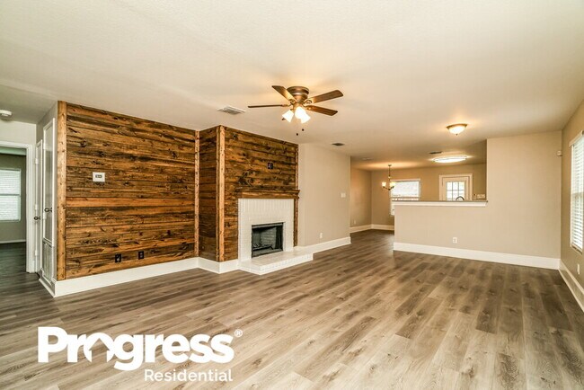 Building Photo - 2811 Meadow Bluff Dr