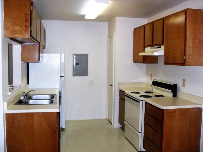 Building Photo - 1019 Friendship Ln