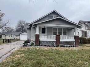 Building Photo - 1267 SW Plass Ave