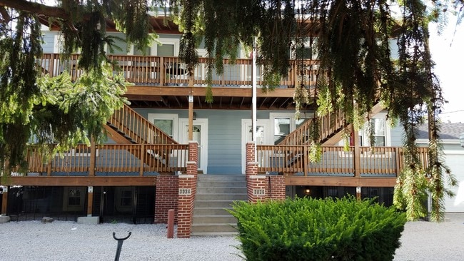 Rear Bldg - 3036 N Drake Ave Apartments