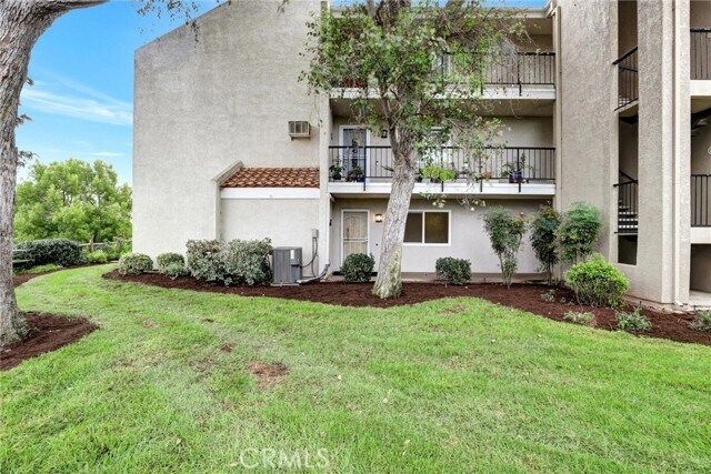 Foto del edificio - 3486 Bahia Blanca W