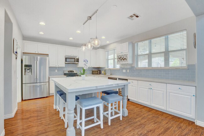 Foto del edificio - 5642 Breckenridge St