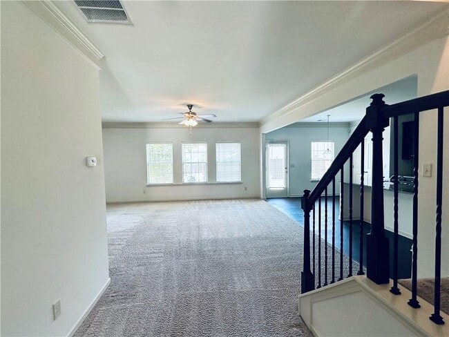 Building Photo - 497 Glen Terra Trce