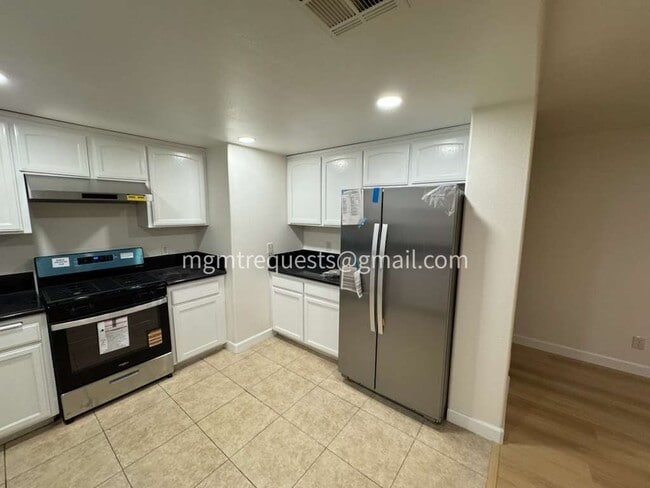 Photo - 11943 Olive St Townhome