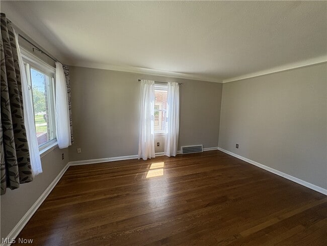 Building Photo - 602 Huntmere Dr