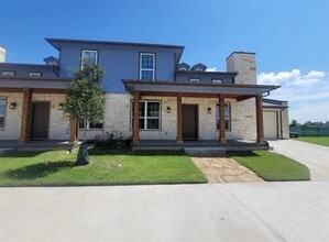 Building Photo - 104 Perch Dr