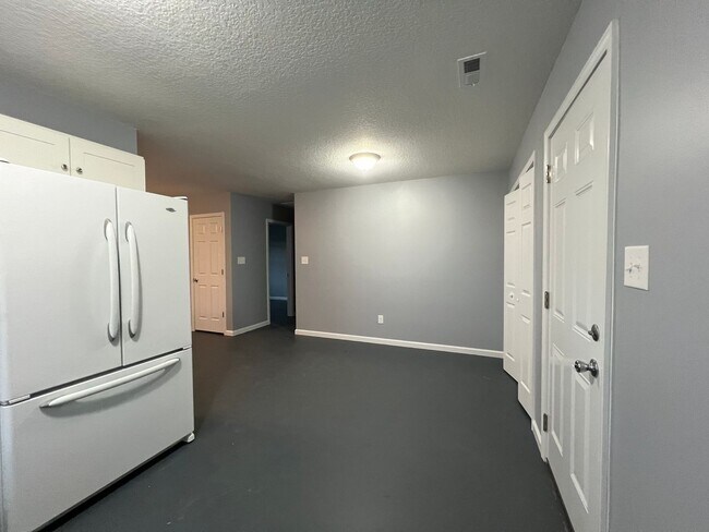 Building Photo - Brand New Construction!