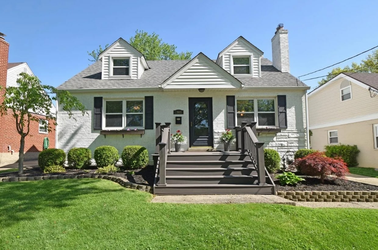 Primary Photo - *COMING SOON* Beautifully maintained 3 bed...