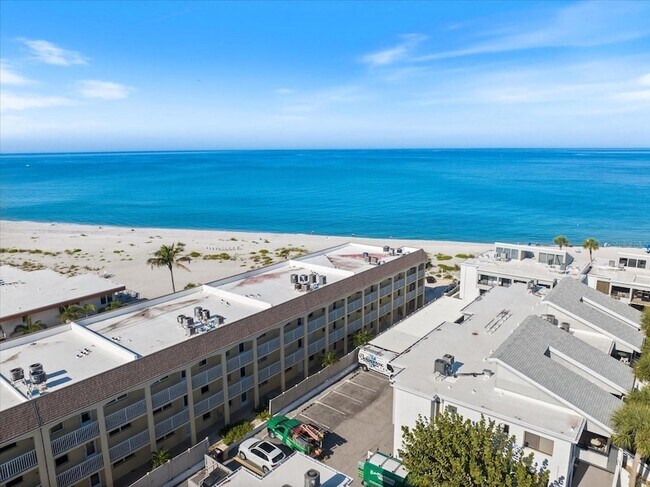 Foto del edificio - 1400 Tarpon Center Dr