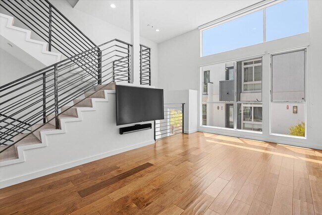 Foto del edificio - 4151 Redwood Ave