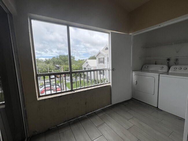 Building Photo - 2881 N Oakland Forest Dr