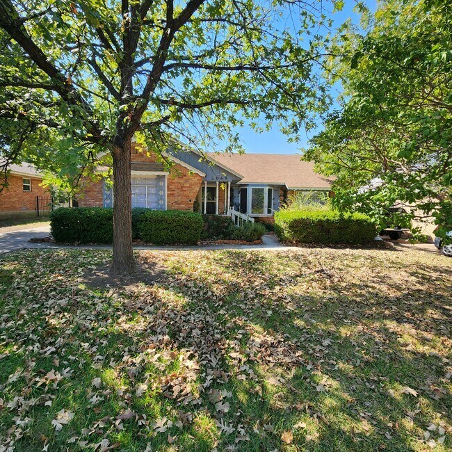 Casa View Haven Apartments for Rent with Wheelchair Access Dallas, TX