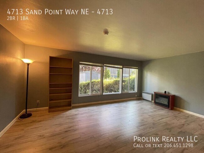 Foto del edificio - 4713 Sand Point Way NE