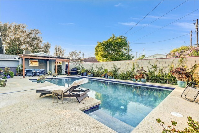 Foto del edificio - 1130 N Cordova St