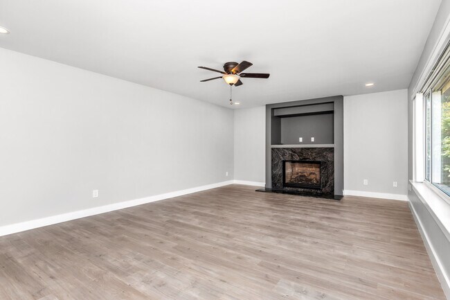 Building Photo - 11754 Steeves St