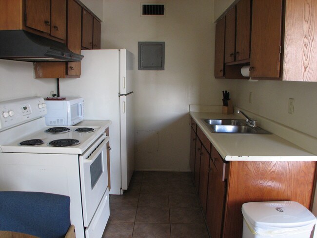 Foto del edificio - Kyle House Apartments