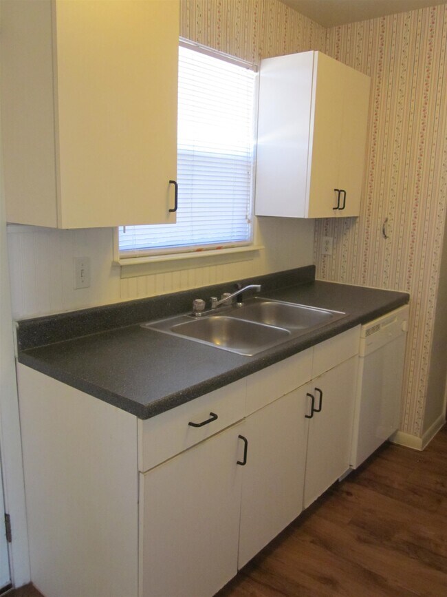 303 S Ave South, Meadowlakes, TX 78654 House Rental in Meadowlakes