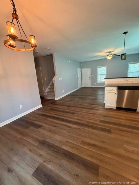 Foto del edificio - 6862 Cedar Creek Rd