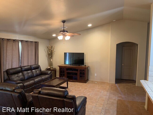 Building Photo - 4 br, 2 bath House - 4847 W 27th ST