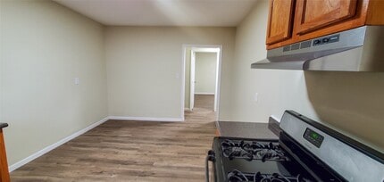 Building Photo - 417 Dallas St