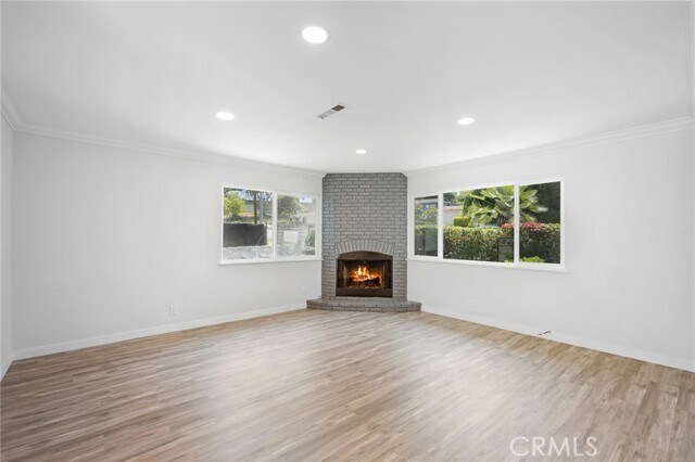 Building Photo - 575 Winona Way