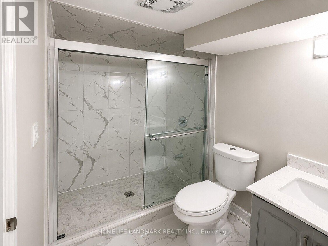 Building Photo - 16 Torada Ct