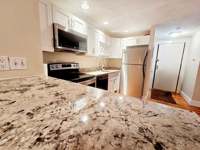 Building Photo - 39 South St