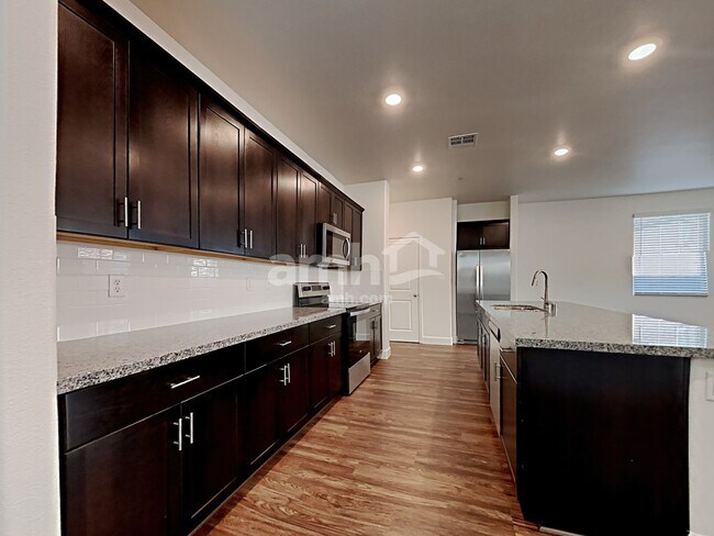 Foto del edificio - 324 Palazza Reserve Pl