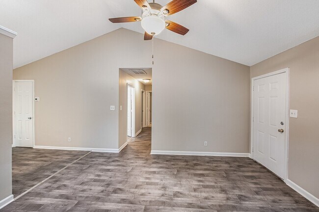 Foto del edificio - Jamestown Landing Apartments