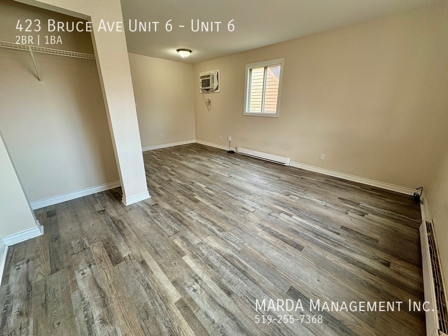 Primary Photo - SPACIOUS 2BED/1BATH UPDATED UNIT ON BRUCE + HYDRO & GAS!!