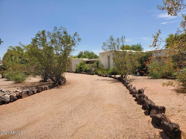 Foto del edificio - 7441 E Century Dr