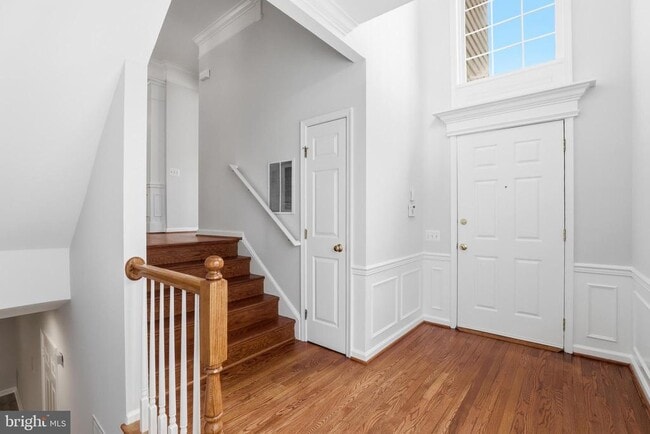 Building Photo - 6137 Manchester Park Cir