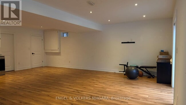 Building Photo - 7171 Lionshead Ave