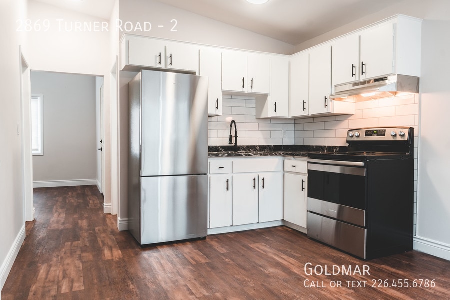 Primary Photo - Centrally Located And Newly Renovated!