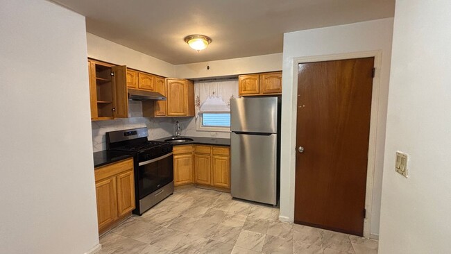 Foto del edificio - 92-15 221st St
