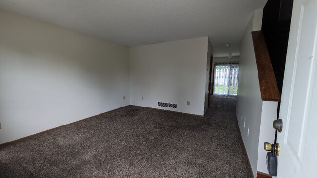 Foto del edificio - 123 Taylor Ave