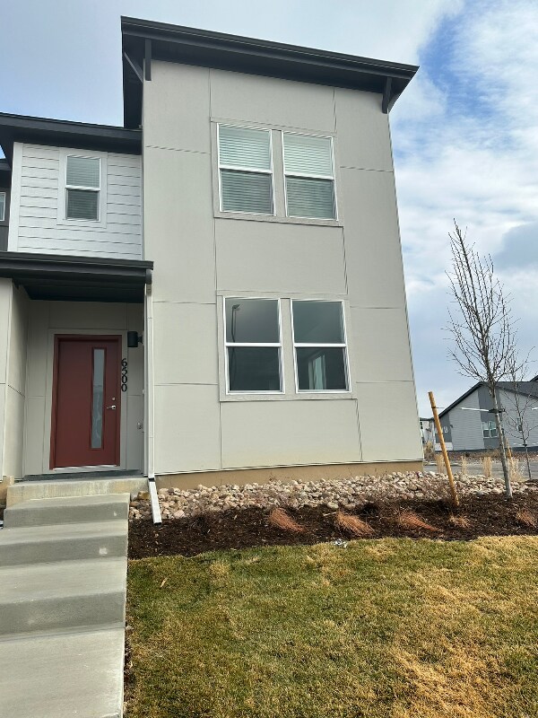 Building Photo - 6500 N Biscay St