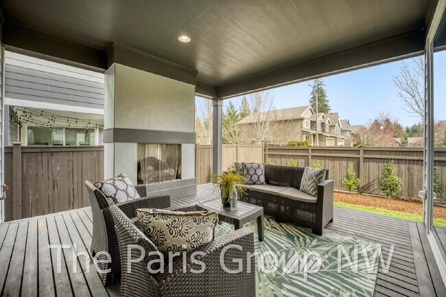 Building Photo - Luxury MainVue Maple Valley Home * UPGRADES * Central A/C * Theater Room * Outdoor Fireplace