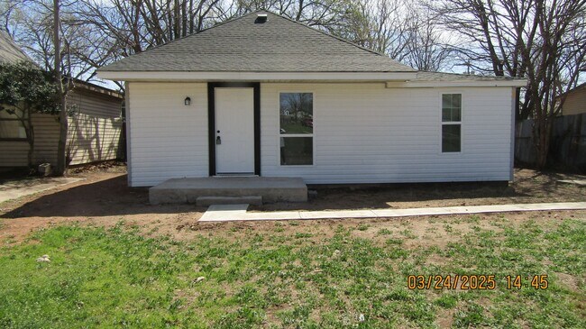 Foto del edificio - Historic Lawton Home. Newly renovated. Eas...