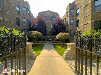 Building Photo - 637 W Cornelia Ave