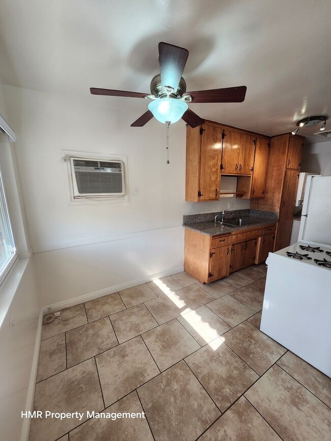 Foto del edificio - Beautilful 1-bedroom Upstairs Apartment in Pomona