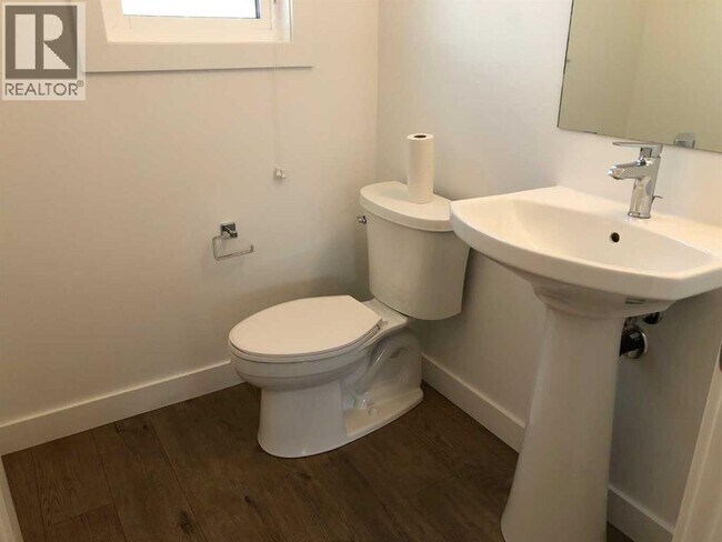 Building Photo - 1225 Cornerstone St NE