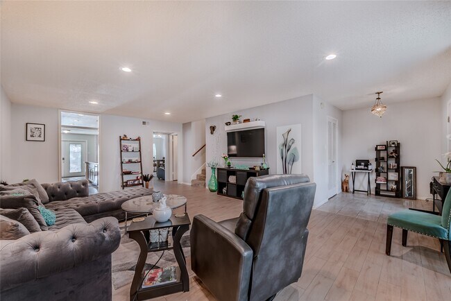 Foto del edificio - 14228 Misty Meadow Ln