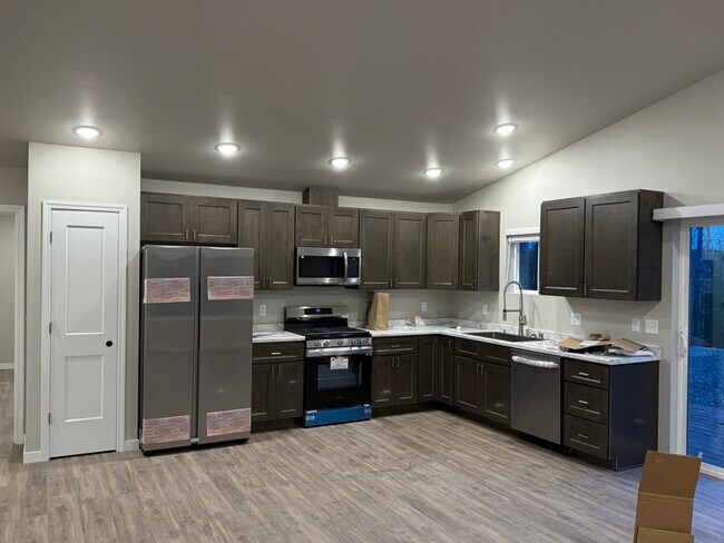 Foto del edificio - 3343 W Middle Rdg Ave